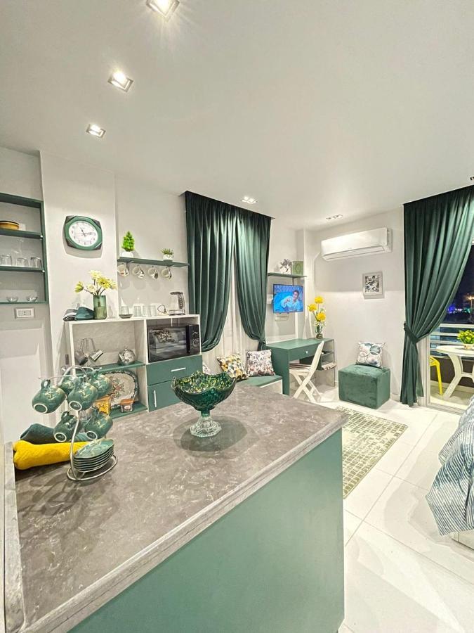 Luxury House 589-1 *